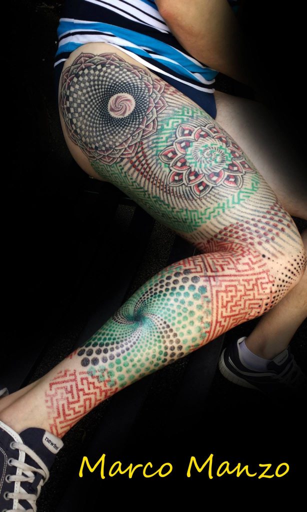tatuaggio tribale moderno dotwork